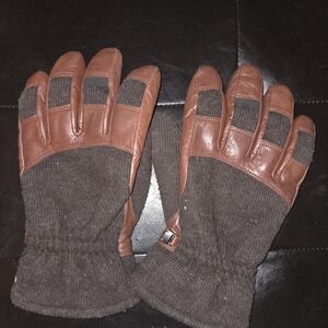 Elegant Brown Men's Gloves